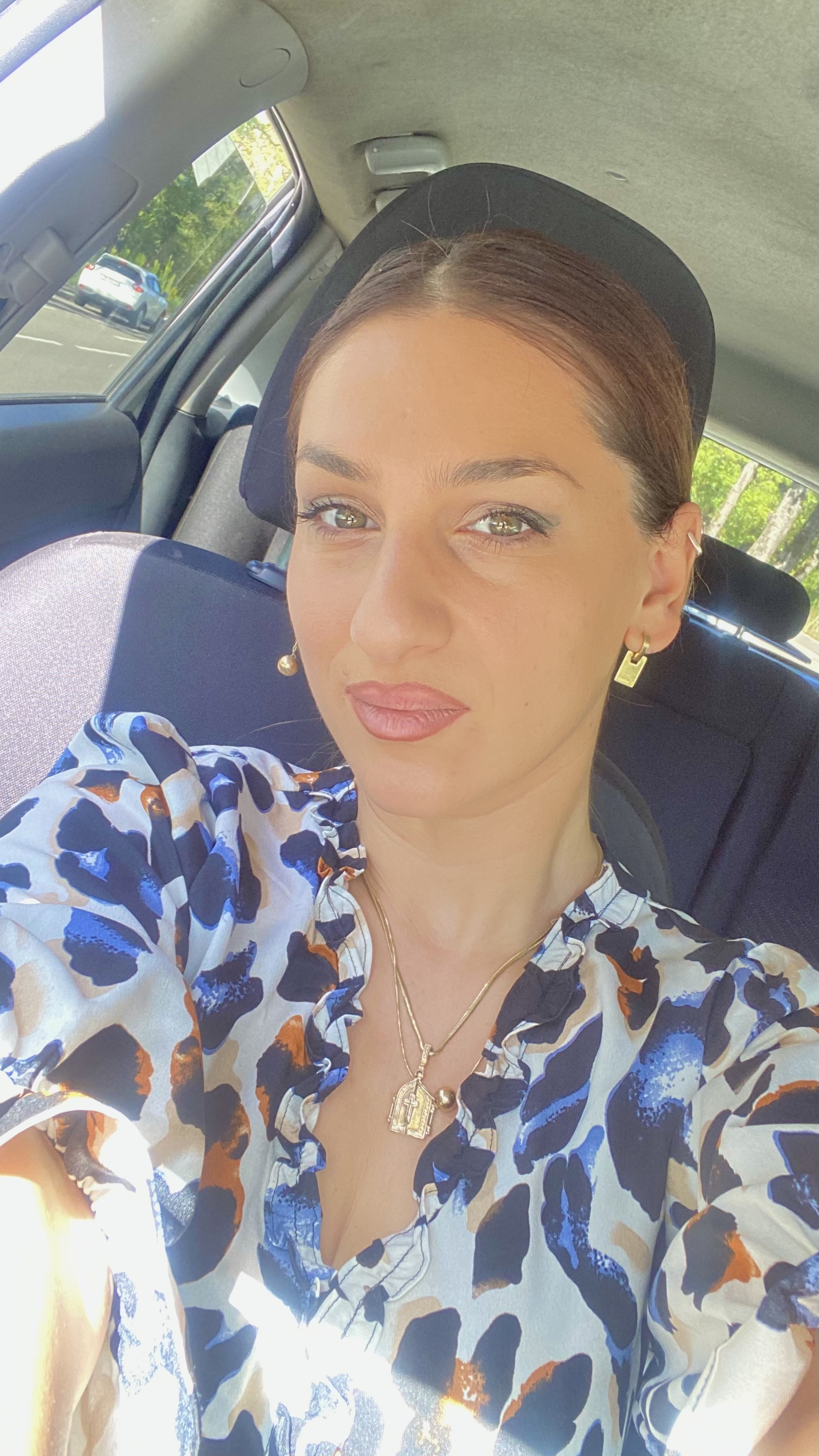 Profile picture for user Anzhelakvinikadze