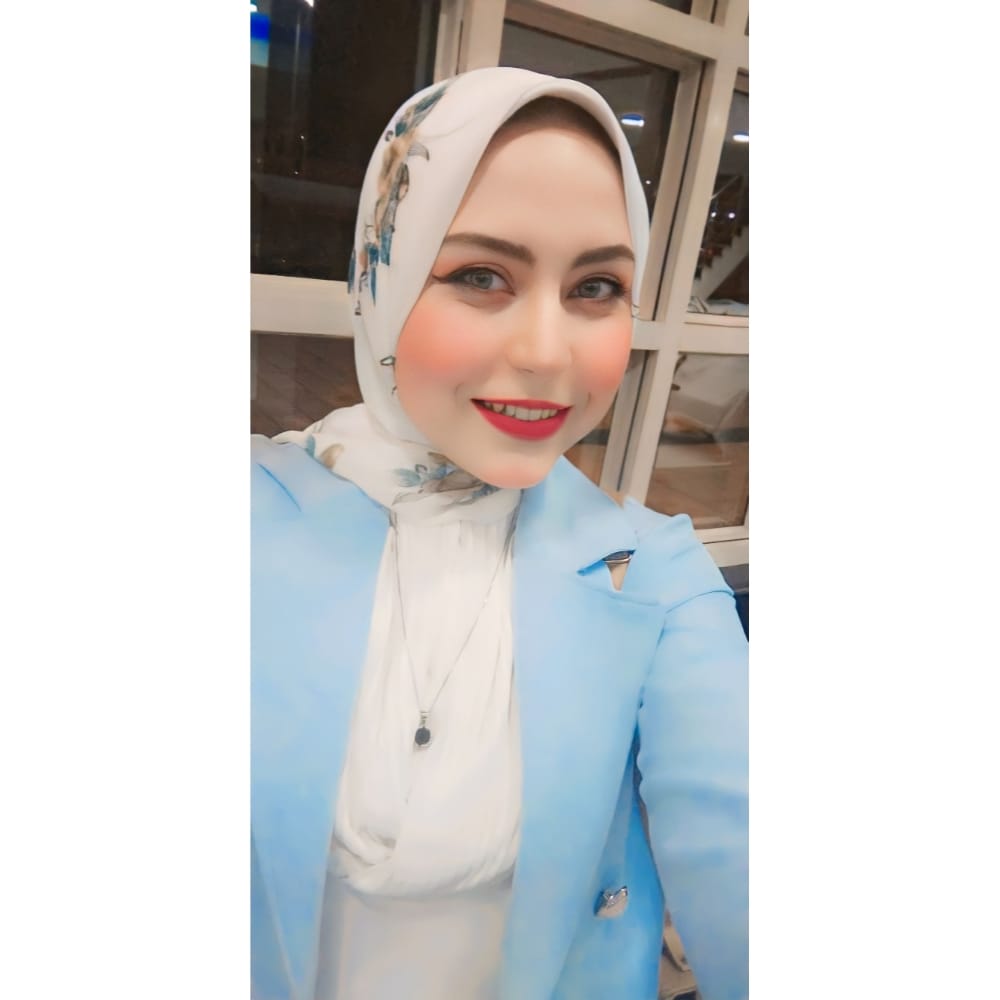 Profile picture for user mirahelaly