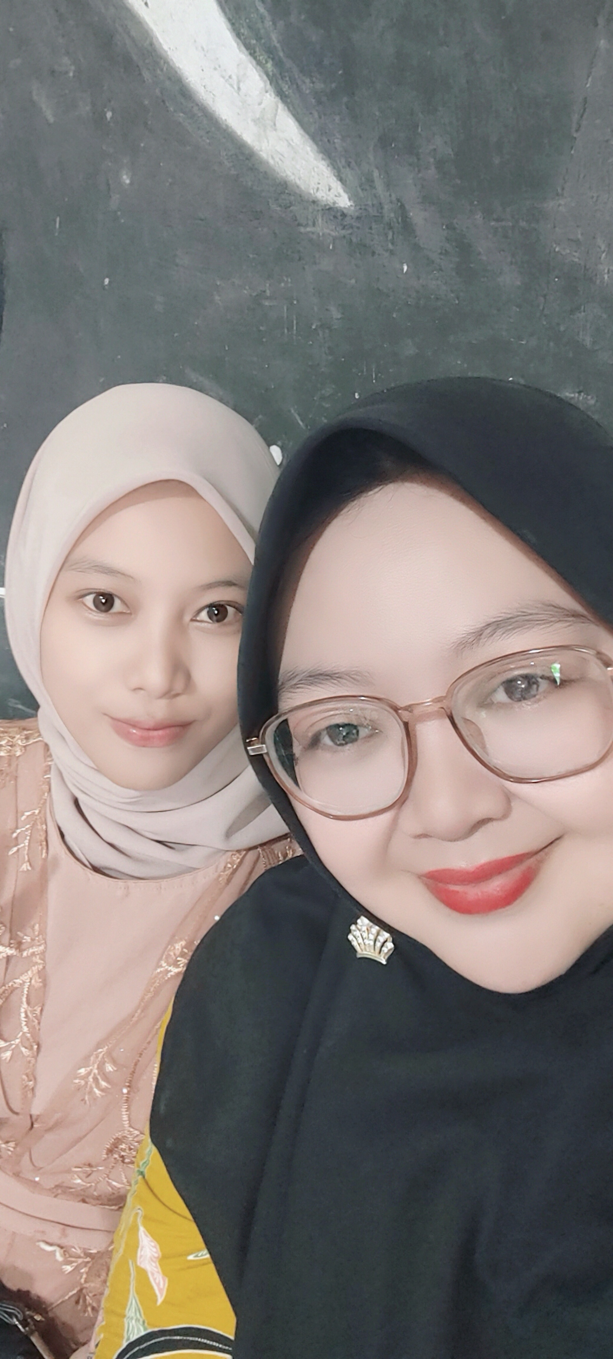 Profile picture for user yulianaistiharoh1