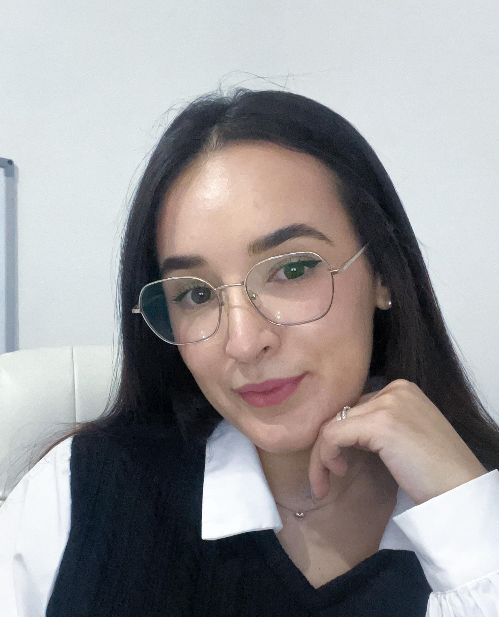 Profile picture for user thalita_llima