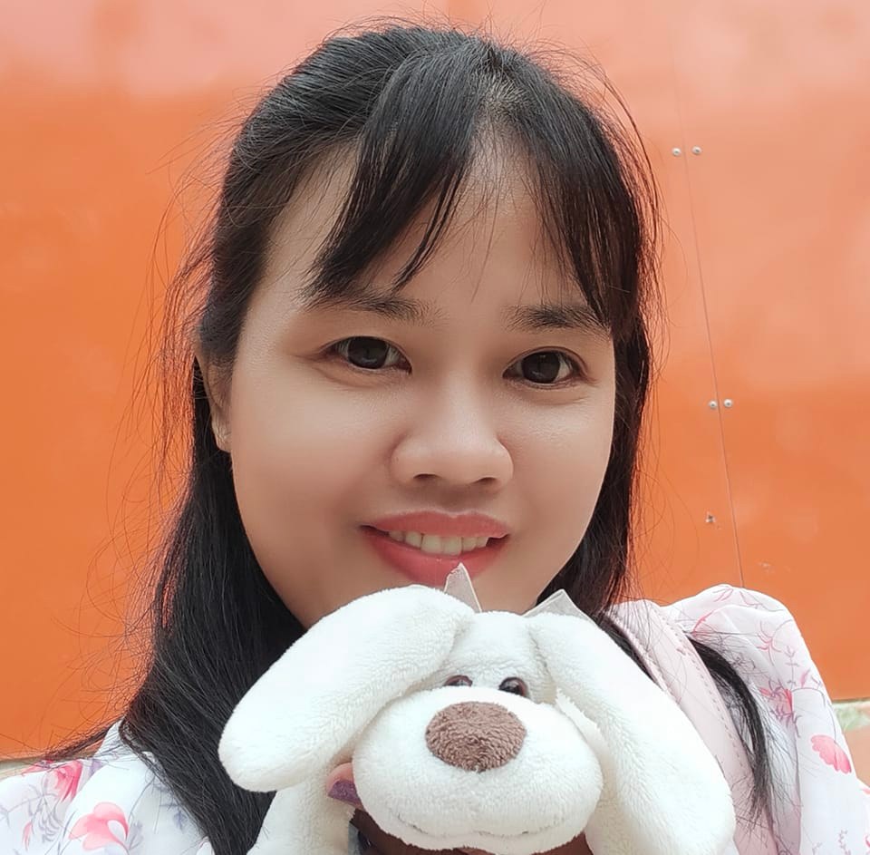 Profile picture for user RubyNguyen