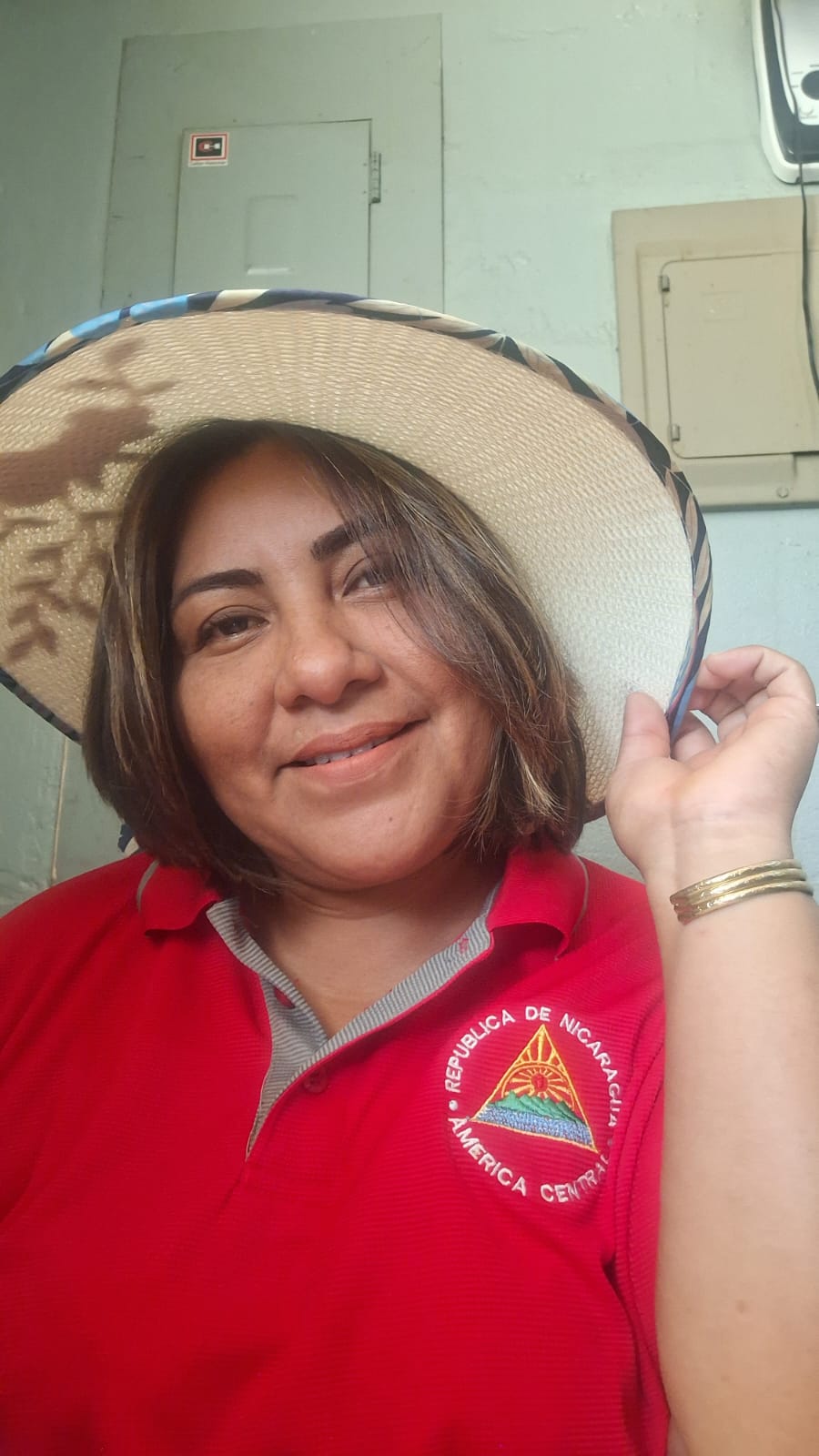 Profile picture for user veronicacermeo