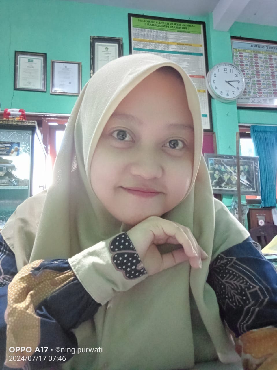 Profile picture for user anggunmeilinda