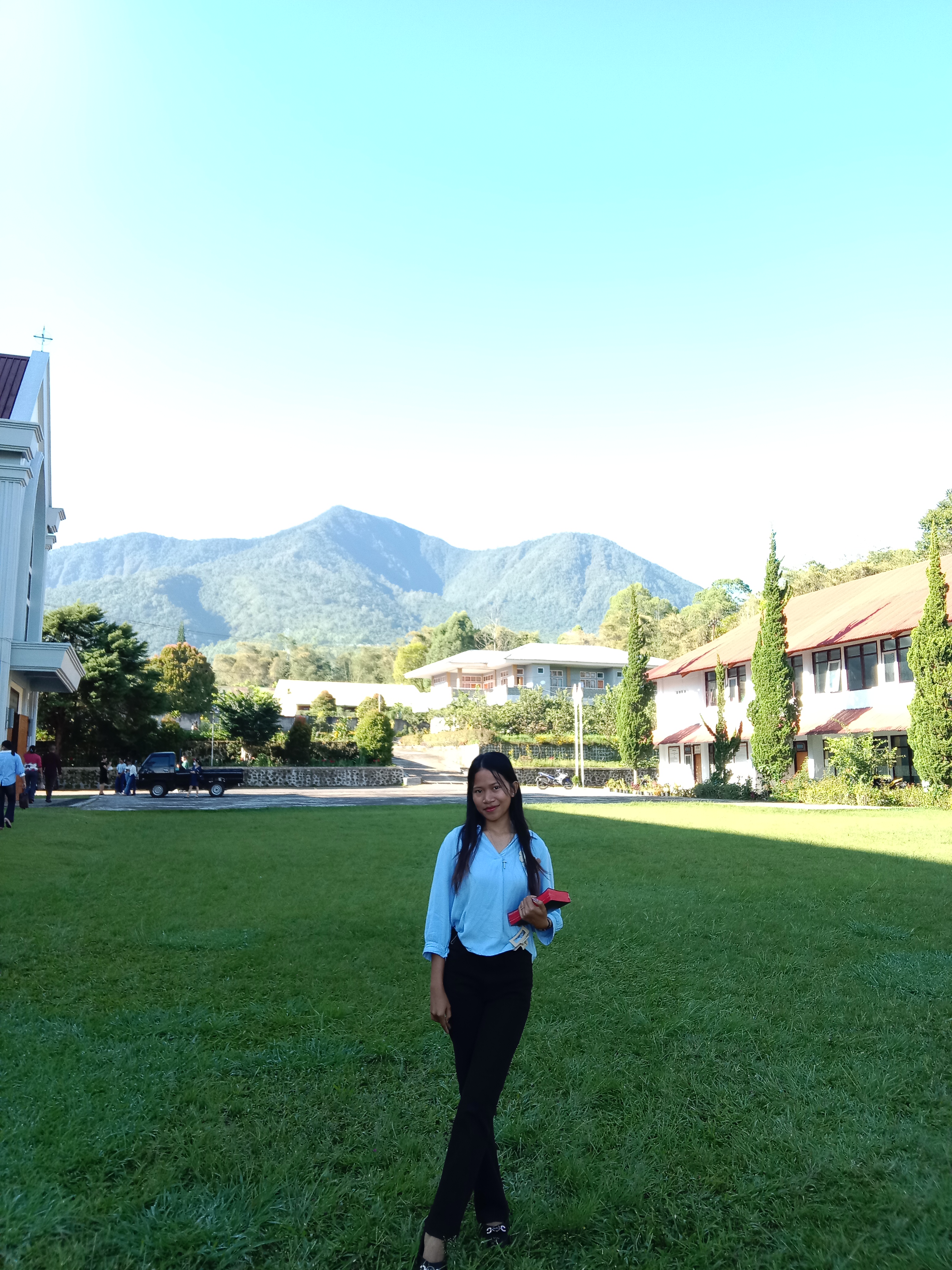 Profile picture for user Avelinaputri