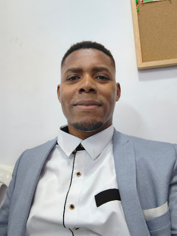 Profile picture for user moreyes