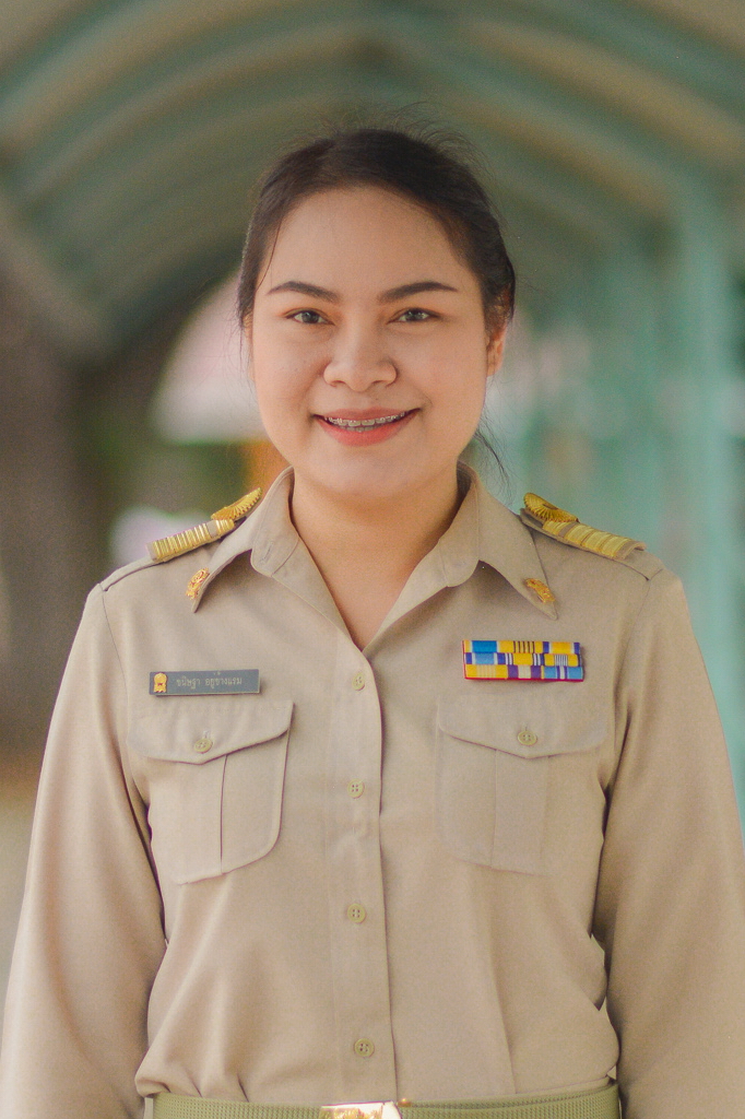 Profile picture for user khanitthaYu