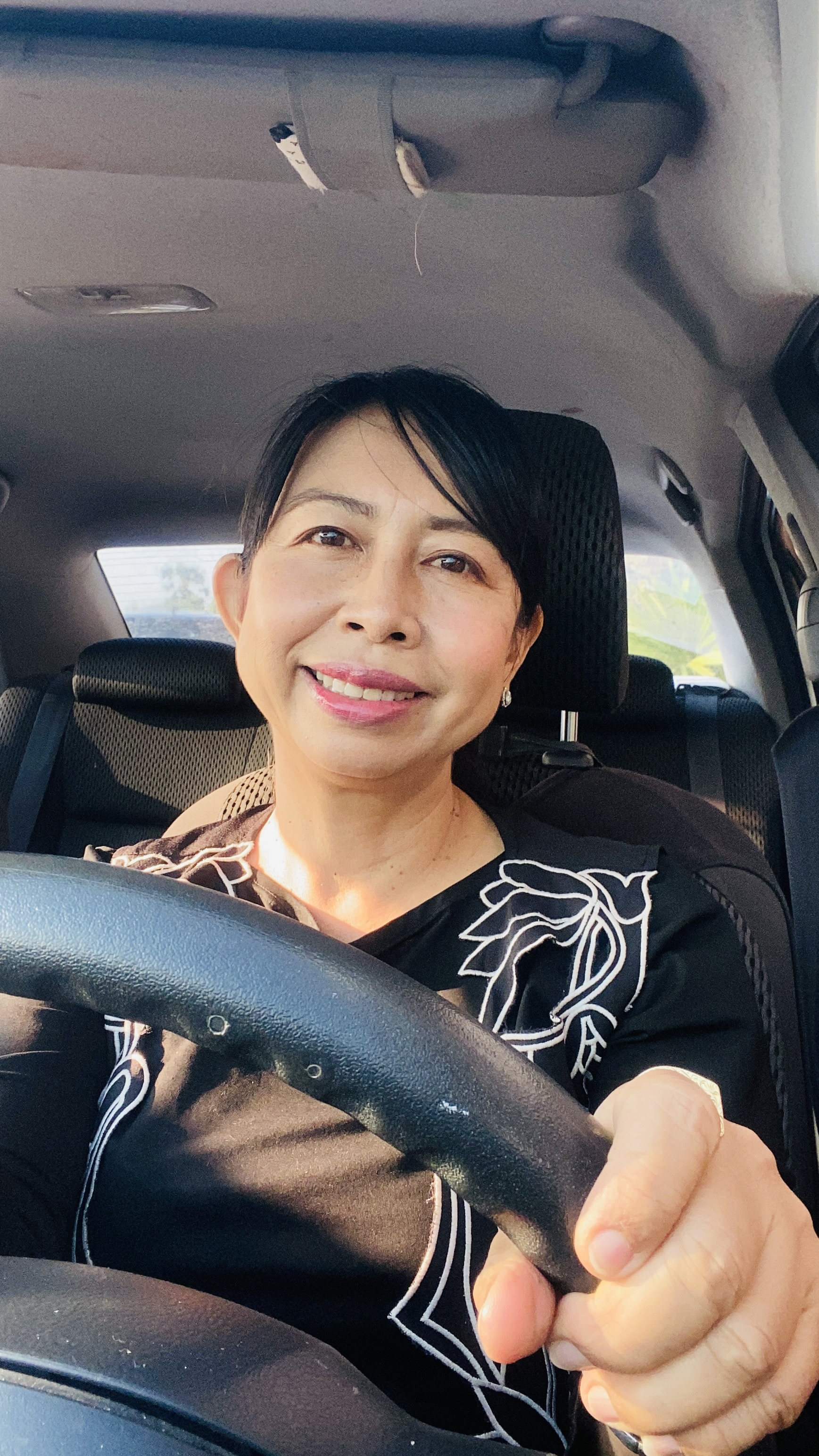 Profile picture for user titaphokin