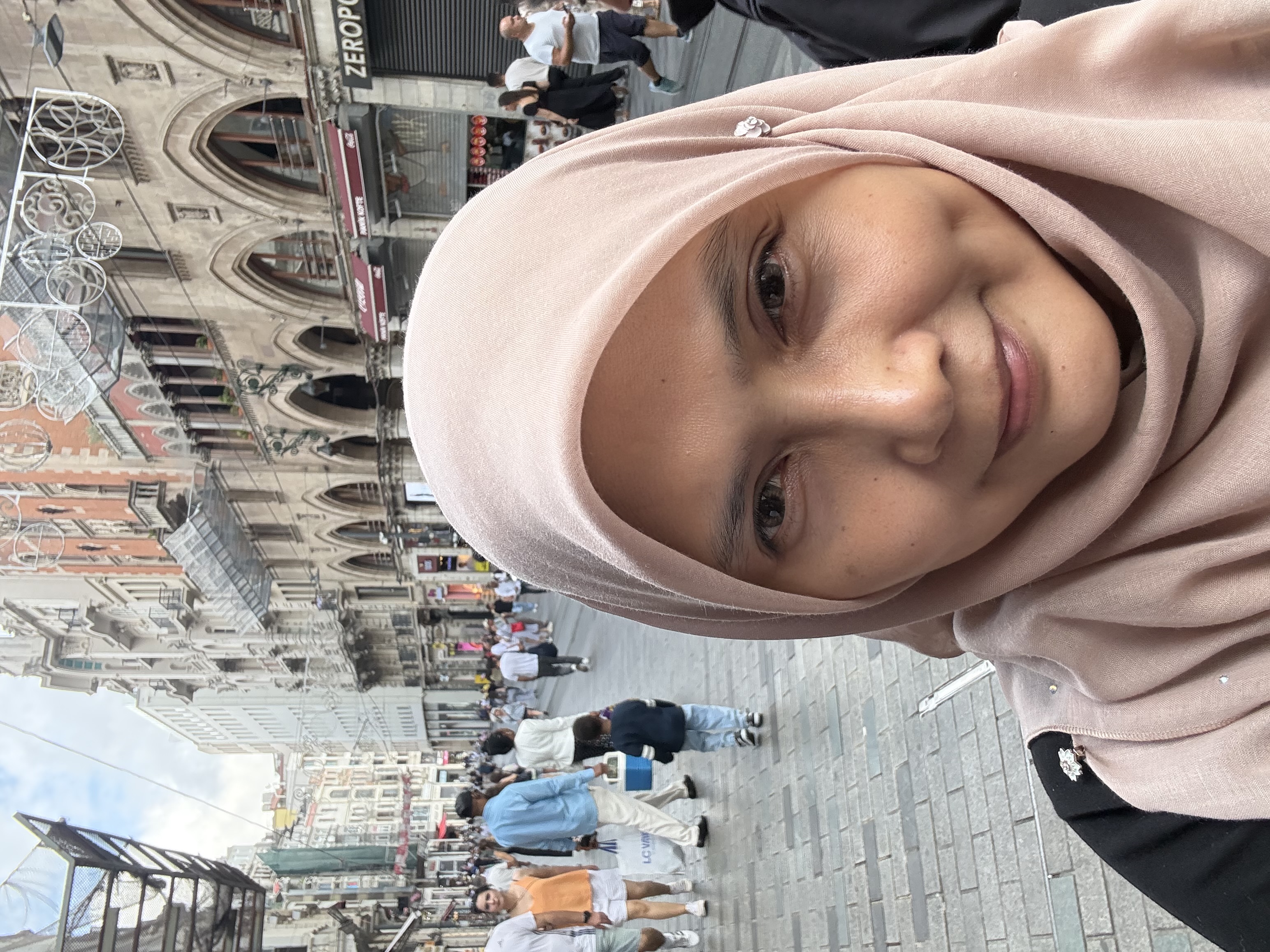 Profile picture for user g-60359284