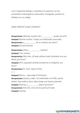 En la recepción del hotel