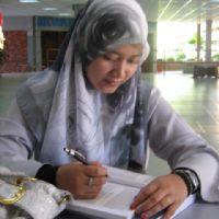 Profile picture for user AiniDarus