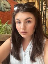 Profile picture for user ElenatheBeuty