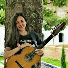 Profile picture for user adrianamorenito