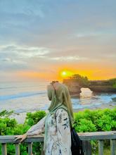 Profile picture for user ettriejayanti2108