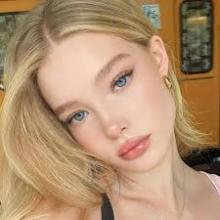 Profile picture for user clarakimmm