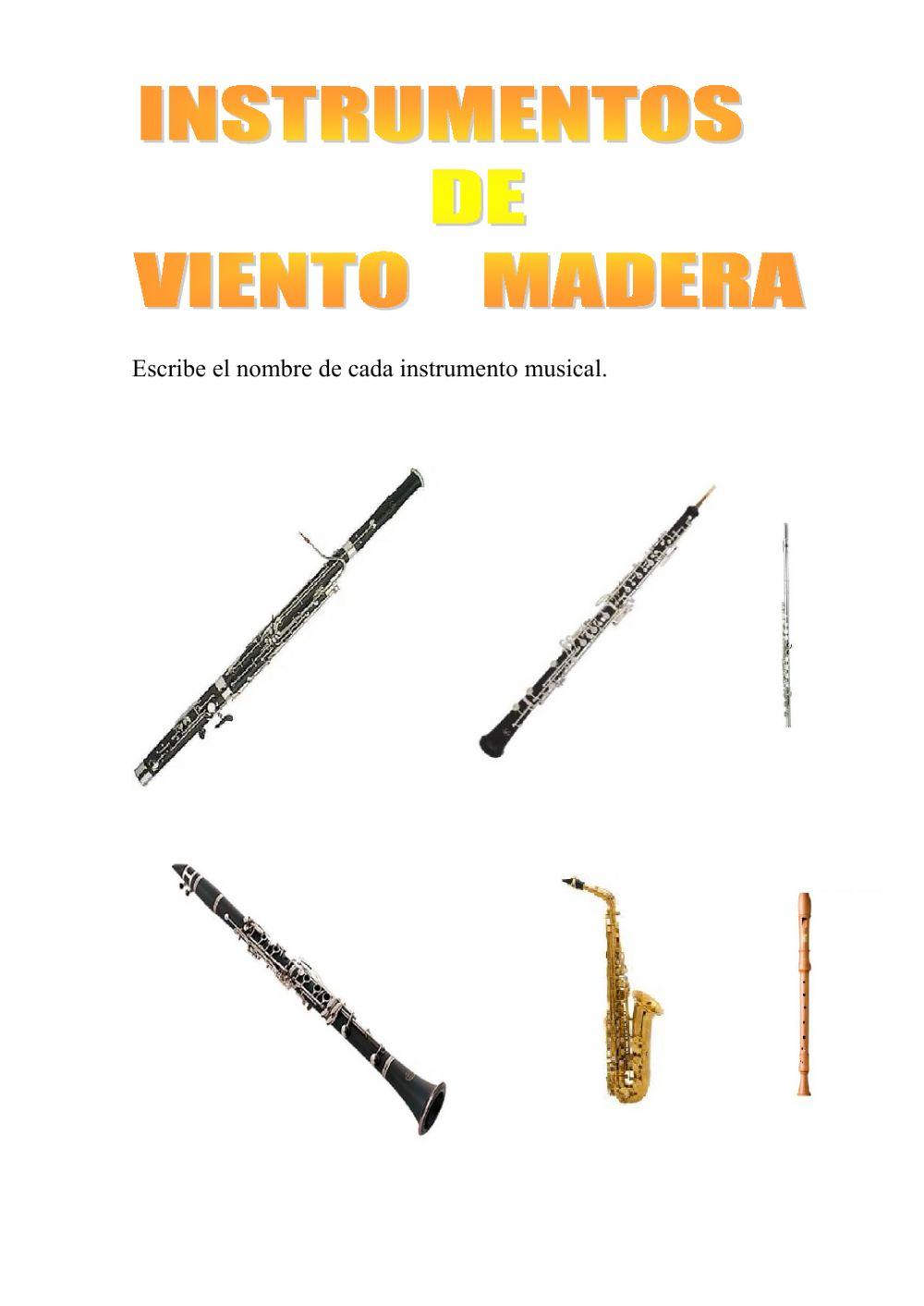 Instrumentos viendo madera