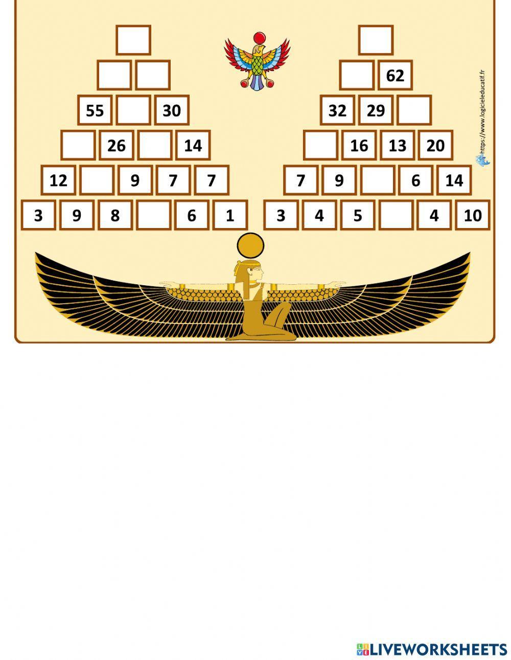 Addition en pyramide